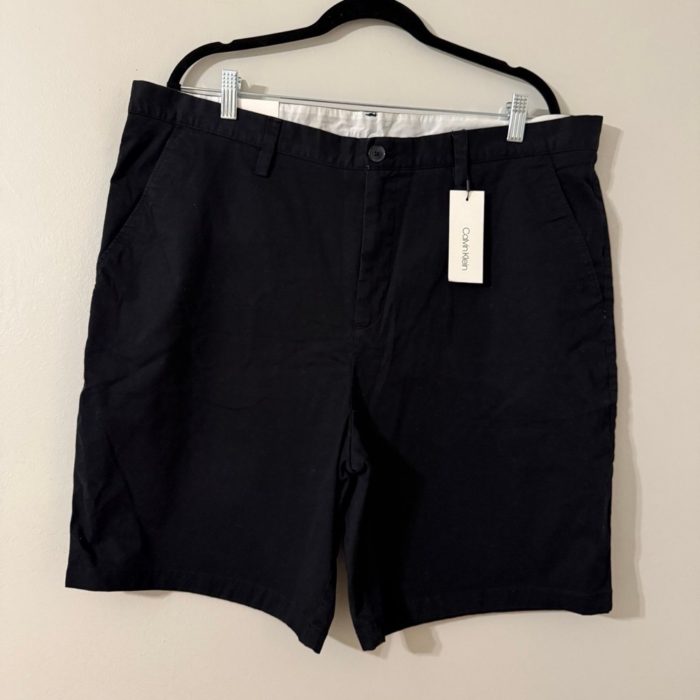 Calvin Klein Weekend Shorts Black 40W NWT